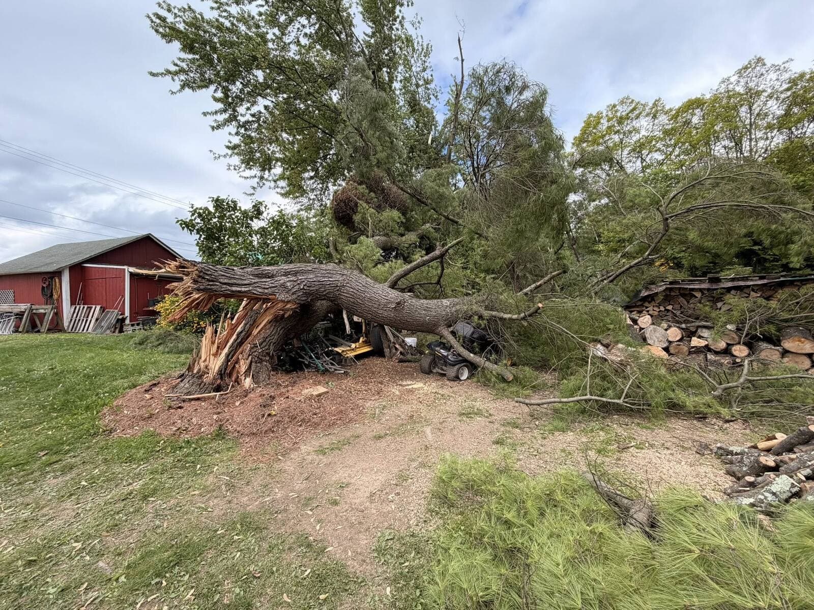 24/7 Storm Damage
